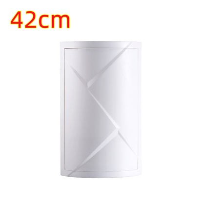 Triangle corner shelf in kitchen