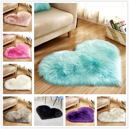 Plush heart-shaped non-slip rug